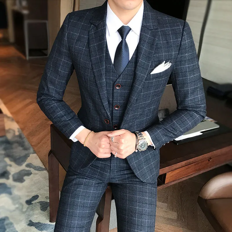 YUSHU 2019 Autumn Men Business Casual Suits Boutique Plaid Design Groom Tuxedos 3 Pieces Mens Slim Wedding Prom Suits
YUSHU 2019 Autumn Men Business Casual Suits Boutique Plaid Design Groom Tuxedos 3 Pieces Mens Slim Wedding Prom Suits