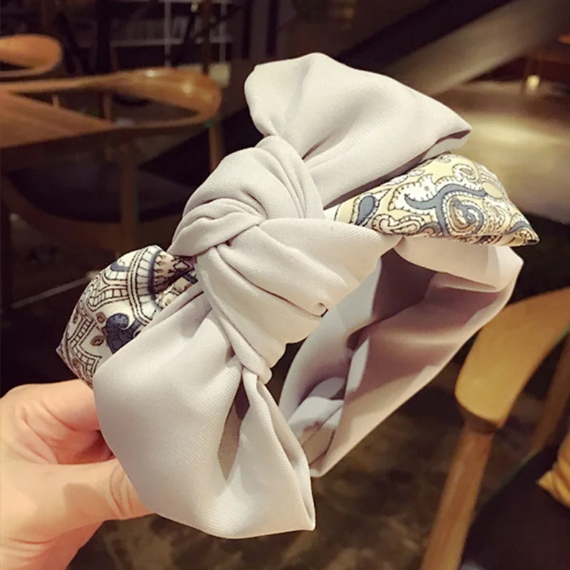 Fashion Vintage women headband Floral Headscarf Twist Bow Knot Wide Hairband Adult hair Accessoires
Fashion Vintage women headband Floral Headscarf Twist Bow Knot Wide Hairband Adult hair Accessoires