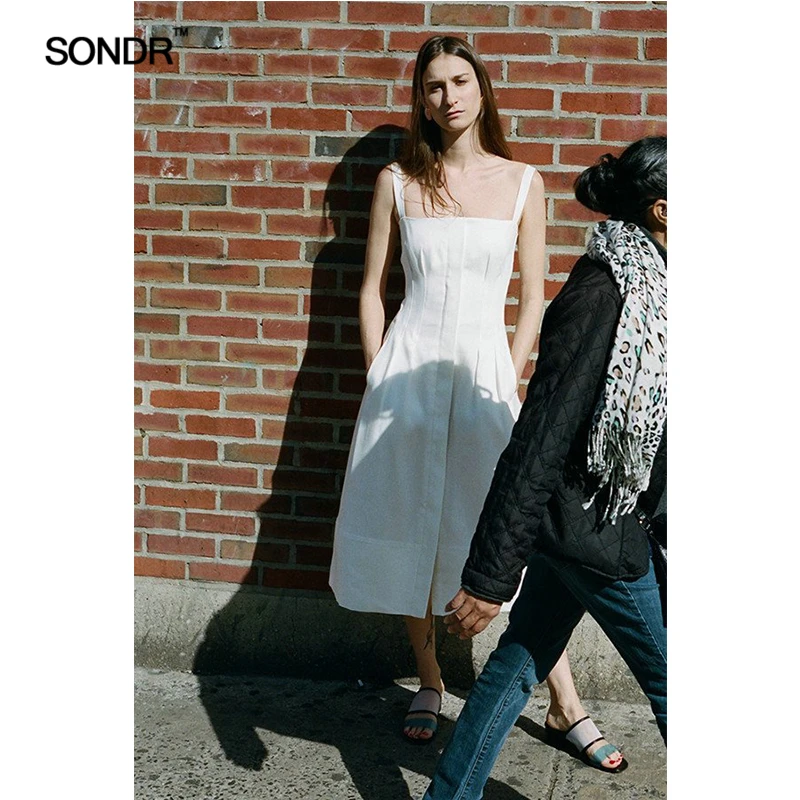 SONDR 2019 new summer niche art contracted to waist strap dress white before restoring ancient ways zipper design
SONDR 2019 new summer niche art contracted to waist strap dress white before restoring ancient ways zipper design