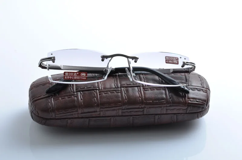 Elegant Men Metal Rimless Reading Glassse Gray Gentleman Diamond Cutting Presbyopia Eyeglasses oculos de leitura sem aro EV1319
Elegant Men Metal Rimless Reading Glassse Gray Gentleman Diamond Cutting Presbyopia Eyeglasses oculos de leitura sem aro EV1319