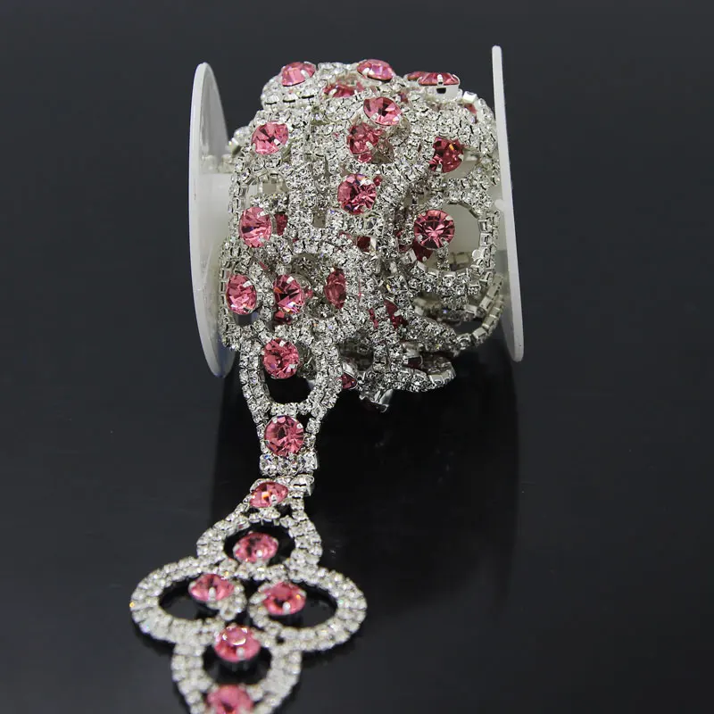20Yards Charming Light Pink Crystal Trimming Clear Glass Rhinestone Trim Silver Chain for Wedding Dress
20Yards Charming Light Pink Crystal Trimming Clear Glass Rhinestone Trim Silver Chain for Wedding Dress