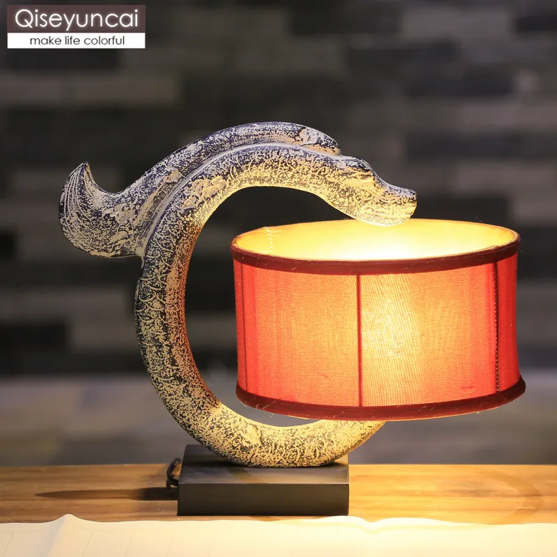 Новинка 2019 года, китайская креативная настольная лампа Qiseyuncai из ткани для гостиной, кабинета, спальни, ретро декоративная энергосберегающа...
Новинка 2019 года, китайская креативная настольная лампа Qiseyuncai из ткани для гостиной, кабинета, спальни, ретро декоративная энергосберегающа...