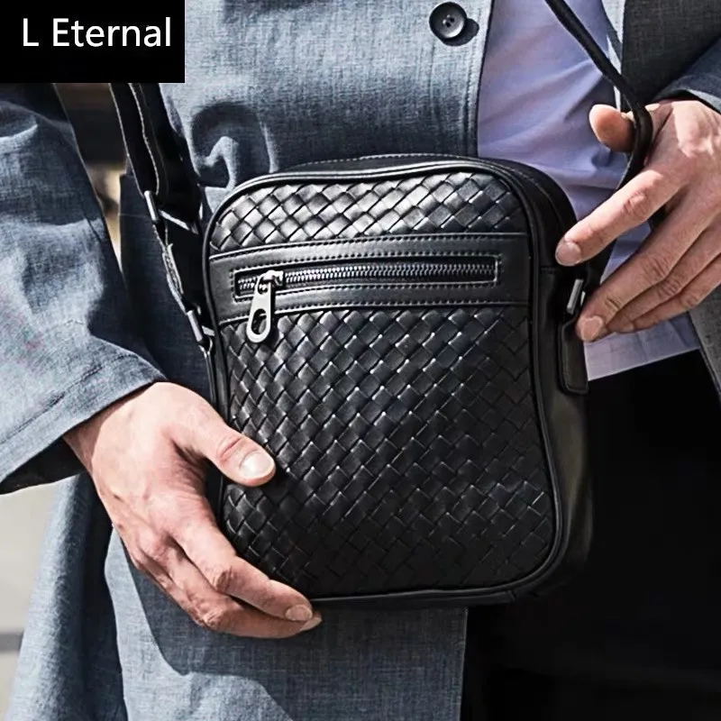 2019 hand knitted bags The single shoulder bag High-capacity High quality cowhideZipper leather braided bag
2019 hand knitted bags The single shoulder bag High-capacity High quality cowhideZipper leather braided bag