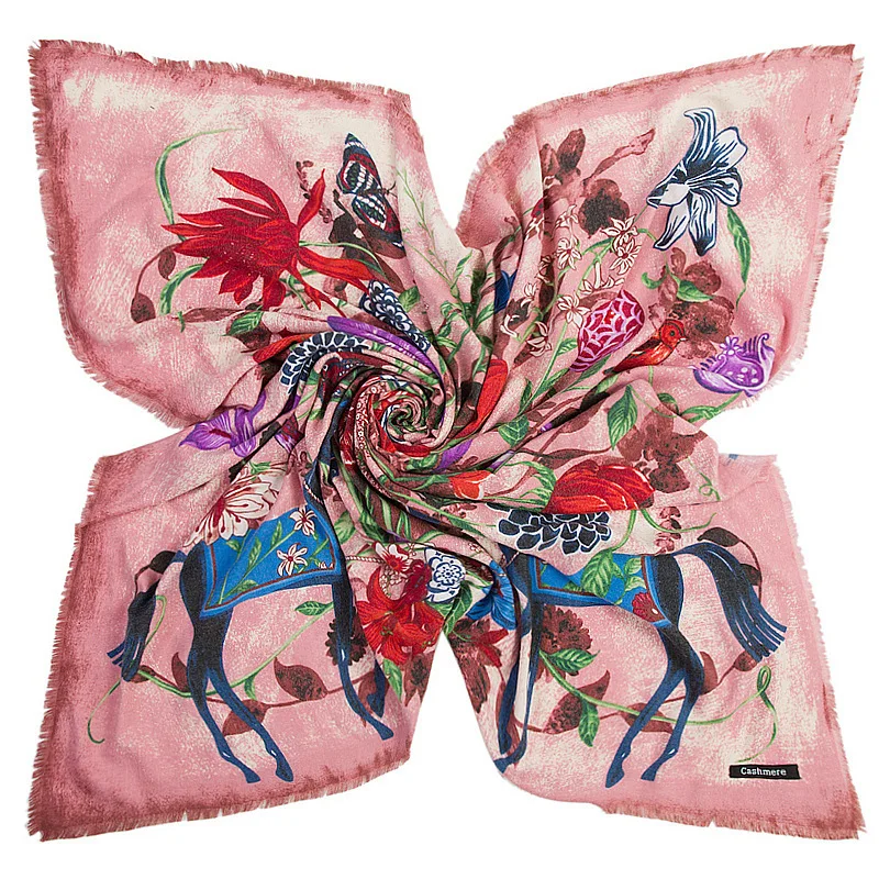 130*130cm Luxury Brand Cashmere Square Scarfs Flowers Horse Print Women Large Square Scarves New Design Neckerchief Shawls Wraps
130*130cm Luxury Brand Cashmere Square Scarfs Flowers Horse Print Women Large Square Scarves New Design Neckerchief Shawls Wraps