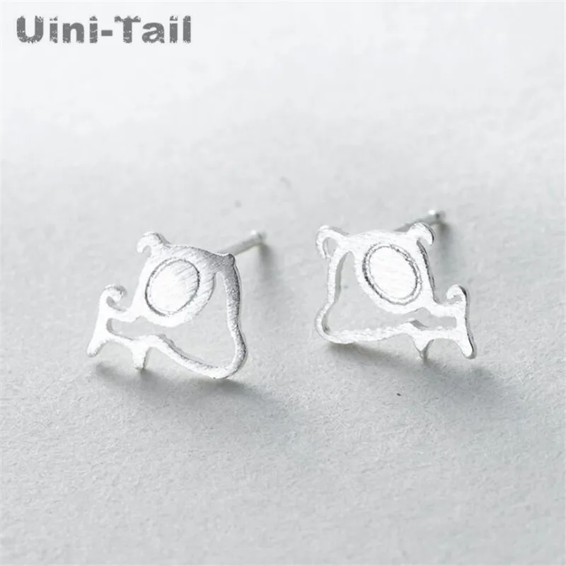 Uini-Tail hot new 925 sterling silver original brushed hollow dog earrings Korean simple cute personality earrings GN592
Uini-Tail hot new 925 sterling silver original brushed hollow dog earrings Korean simple cute personality earrings GN592