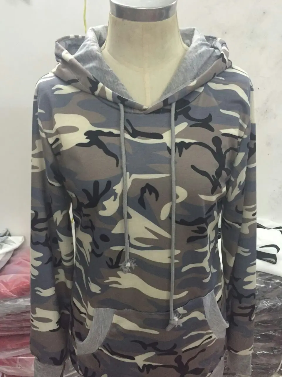 2018 Fashion Women Hoodies Sweatshirts Camouflage Femme Hoody Tracksuits Women Sudaderas Mujer
2018 Fashion Women Hoodies Sweatshirts Camouflage Femme Hoody Tracksuits Women Sudaderas Mujer