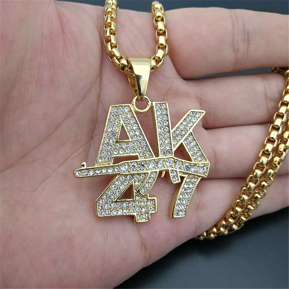 Hip Hop Iced Out Full Rhinestones AK47 Gun Pendant Necklace Gold Color Stainless Steel Military Necklace Bling Jewelry
Hip Hop Iced Out Full Rhinestones AK47 Gun Pendant Necklace Gold Color Stainless Steel Military Necklace Bling Jewelry