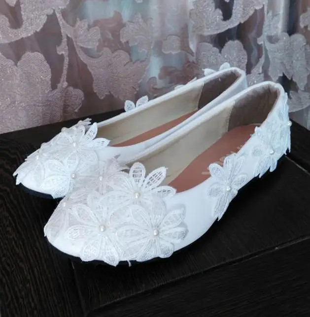 Slip on lace flower flats wedding shoes woman party banquet sweet lady female flats shoes custom make low high heel lace shoes
Slip on lace flower flats wedding shoes woman party banquet sweet lady female flats shoes custom make low high heel lace shoes