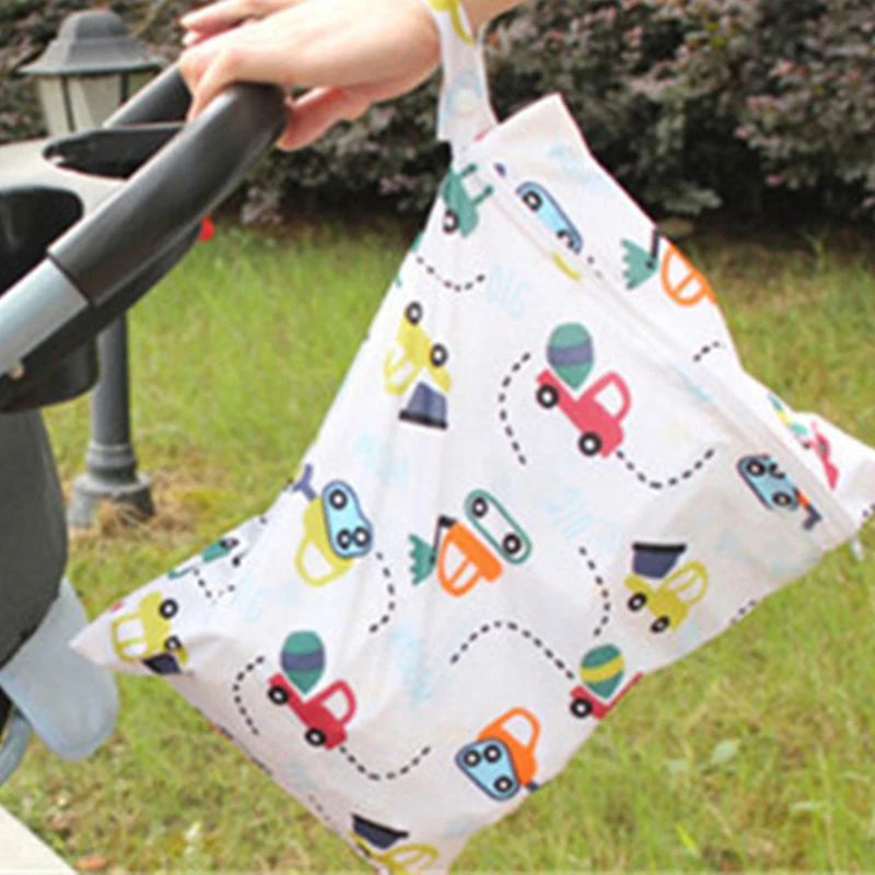 2018 Washable Reusable Cloth Diaper Nappies Bags Large Capacity Wet Bag Waterproof Cartoon Swim Sport Travel Carry Storge Bag
2018 Washable Reusable Cloth Diaper Nappies Bags Large Capacity Wet Bag Waterproof Cartoon Swim Sport Travel Carry Storge Bag