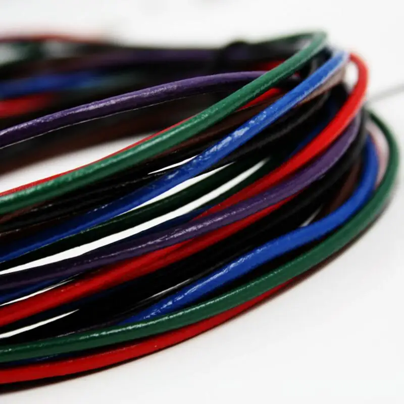 Шнур из натуральной кожи для ювелирных изделий, 2 мм, 1 шт. 
Шнур из натуральной кожи для ювелирных изделий, 2 мм, 1 шт.