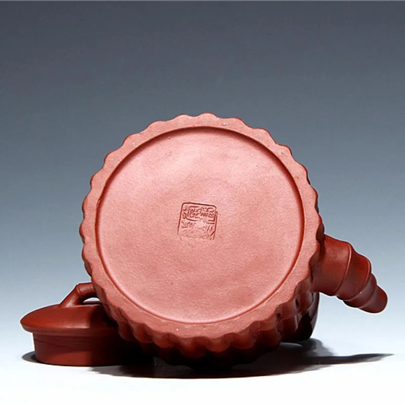 210ML Famous Handmade Sculpture Bamboo Exterior Yixing Purple Clay Ceramic Teapot Chinese Kung Fu Tea Pot Home Green Tea Kettle
210ML Famous Handmade Sculpture Bamboo Exterior Yixing Purple Clay Ceramic Teapot Chinese Kung Fu Tea Pot Home Green Tea Kettle