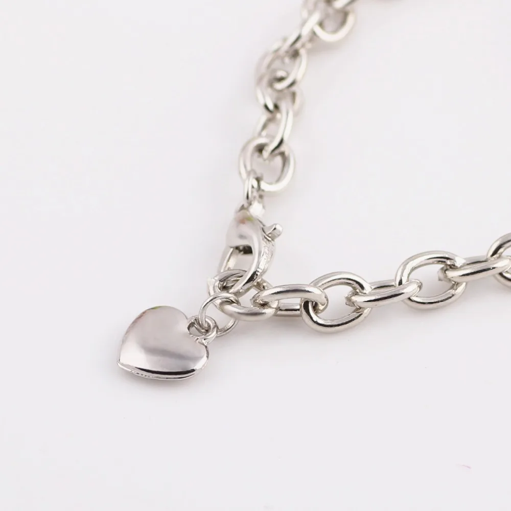 10pcs/Lot New Design Floating Charm Bracelet With Heart Pendant Fashion Women Rhinestone Jewelry Accessory
10pcs/Lot New Design Floating Charm Bracelet With Heart Pendant Fashion Women Rhinestone Jewelry Accessory
