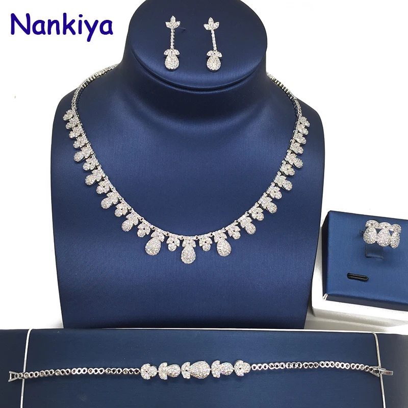Nankiya Shining Pave CZ Dubai Jewelry Sets 2018 Women Wedding Zirconia Strawberries Copper 4pcs Jewellery Wedding Set NC179
Nankiya Shining Pave CZ Dubai Jewelry Sets 2018 Women Wedding Zirconia Strawberries Copper 4pcs Jewellery Wedding Set NC179