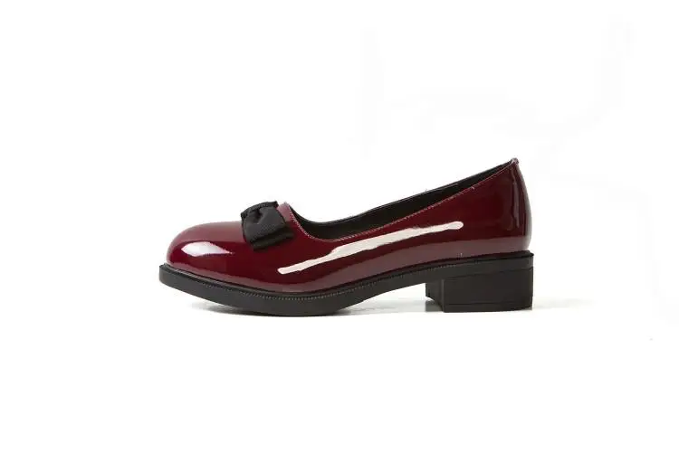 Japanese sweet lolita shoes jk uniform round head thick heel bowknot leather shoes flat comfortable kawaii girl single shoes
Japanese sweet lolita shoes jk uniform round head thick heel bowknot leather shoes flat comfortable kawaii girl single shoes