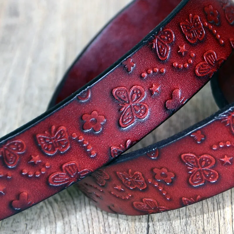 New 2.5cm wide belt women Longer belt leather 150cm Vintage flowers Carved floral dress embellished straps Denim waistband
New 2.5cm wide belt women Longer belt leather 150cm Vintage flowers Carved floral dress embellished straps Denim waistband