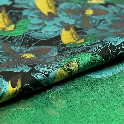 Autumn and winter fashion and Macaw major suit brocade cotton polyester blended fabric jacquard fabric stiff coat
Autumn and winter fashion and Macaw major suit brocade cotton polyester blended fabric jacquard fabric stiff coat