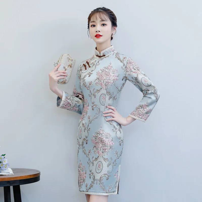 Autumn Short Cheongsam Vintage Chinese style Mini Dress 2018 Fashion Womens Polyester Qipao Slim Party Dresses Button Vestido
Autumn Short Cheongsam Vintage Chinese style Mini Dress 2018 Fashion Womens Polyester Qipao Slim Party Dresses Button Vestido