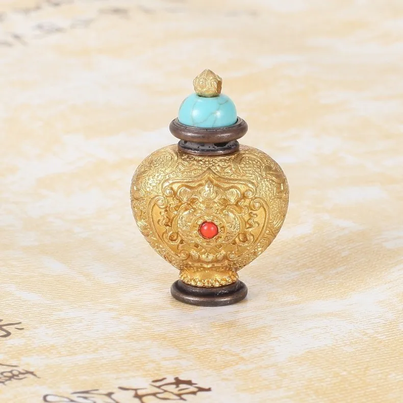 Copper Buddhist Gawu Pendant, Suitable For Buddhistrelics, Sariria or Sutra, With Size: 4.1x2.8cm, Buddha Supply, For Worship
Copper Buddhist Gawu Pendant, Suitable For Buddhistrelics, Sariria or Sutra, With Size: 4.1x2.8cm, Buddha Supply, For Worship