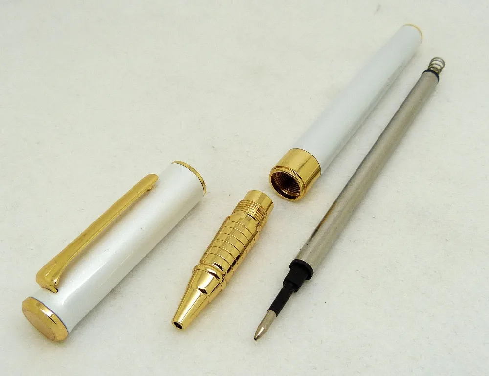 Wholesale metal pen of ball pen roller pen can make your Logo for promotion gift can mix color to order
Wholesale metal pen of ball pen roller pen can make your Logo for promotion gift can mix color to order