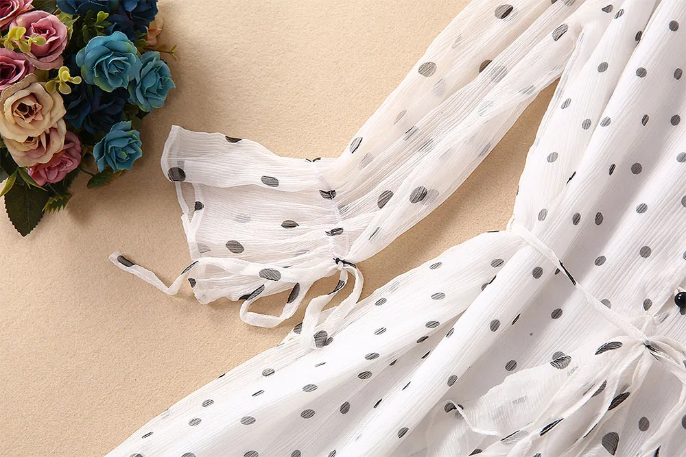 Women Runway Dress 2019 High Quality V-Neck Long Sleeve Dot Elegant Dresses Casual Dress NP0445J
Women Runway Dress 2019 High Quality V-Neck Long Sleeve Dot Elegant Dresses Casual Dress NP0445J