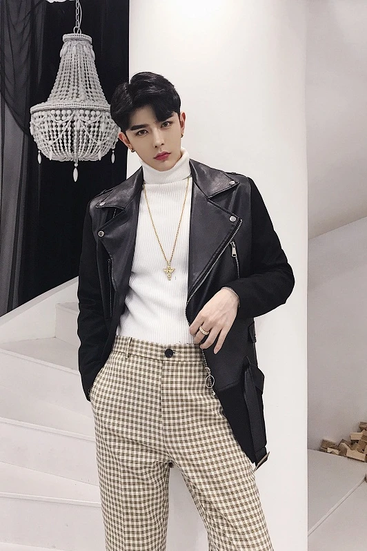 The new autumn and winter men's long style jacket leather clothing loose personality collage belt girdle waist lapel coat
The new autumn and winter men's long style jacket leather clothing loose personality collage belt girdle waist lapel coat