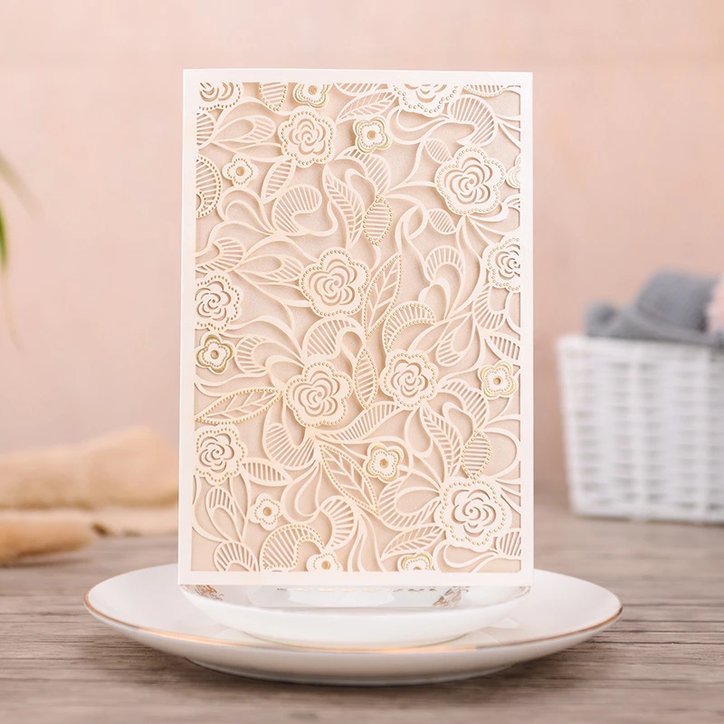 50pcs/lot Laser Cut Flower Wedding Invitations Hollow Card Set Vertical Customize Save the Date Baby Shower Marriage Invitations
50pcs/lot Laser Cut Flower Wedding Invitations Hollow Card Set Vertical Customize Save the Date Baby Shower Marriage Invitations