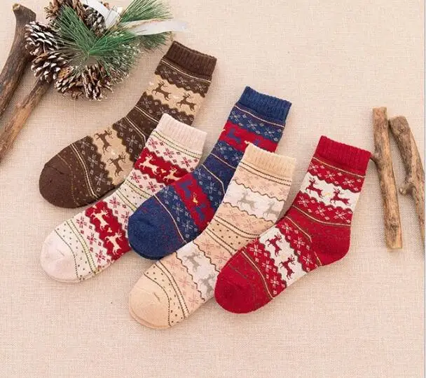 Fashion Autumn and Winter Socks Christmas deer Wool Cotton 5 Color Standard Size 5Pairs of Lot
Fashion Autumn and Winter Socks Christmas deer Wool Cotton 5 Color Standard Size 5Pairs of Lot