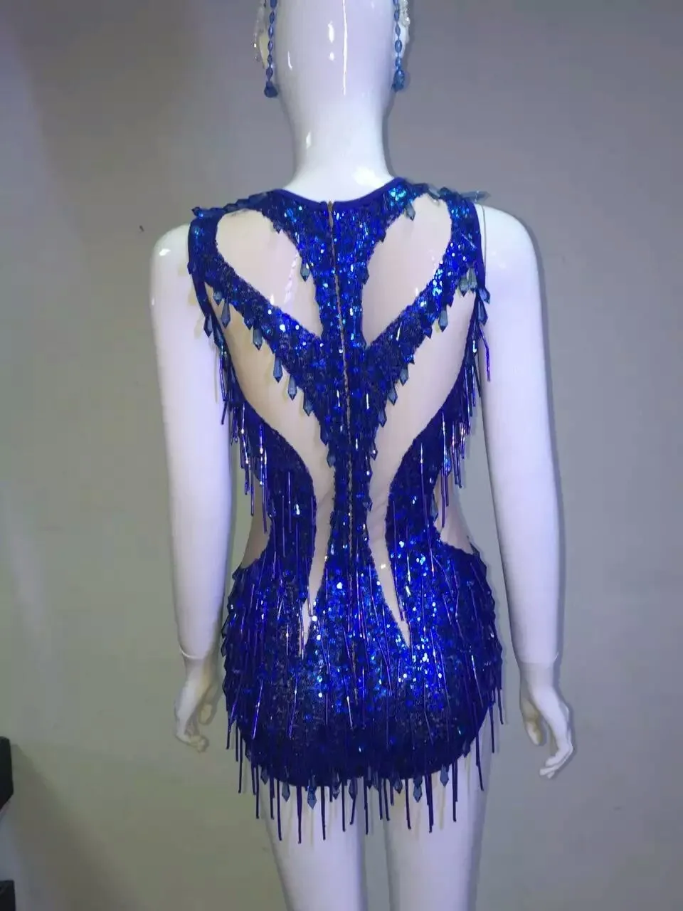 New Blue Sexy Slim Perspective Female Singer Shiny Rhinestone Rivets Sequins Women Stage Performance Dance Prom Costumes Leotard
New Blue Sexy Slim Perspective Female Singer Shiny Rhinestone Rivets Sequins Women Stage Performance Dance Prom Costumes Leotard