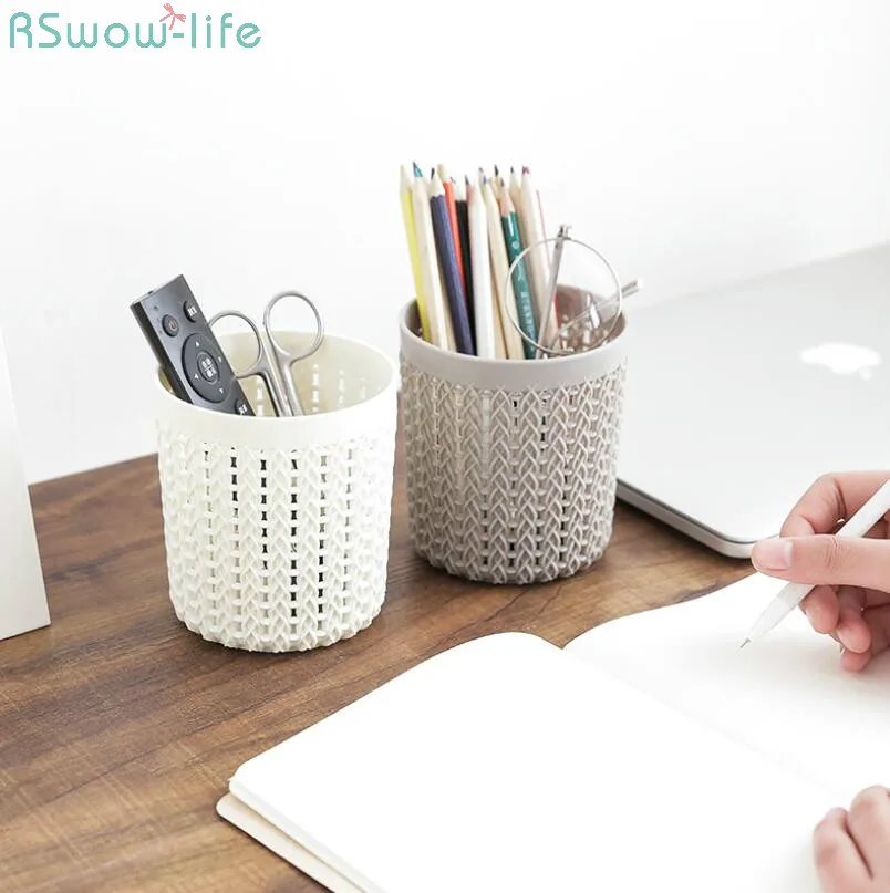Creative Hollow Multi-Functional Small Pen Holder Plastic Office Receptacle Office Organizers Office Supplies Desk Accessories
Creative Hollow Multi-Functional Small Pen Holder Plastic Office Receptacle Office Organizers Office Supplies Desk Accessories