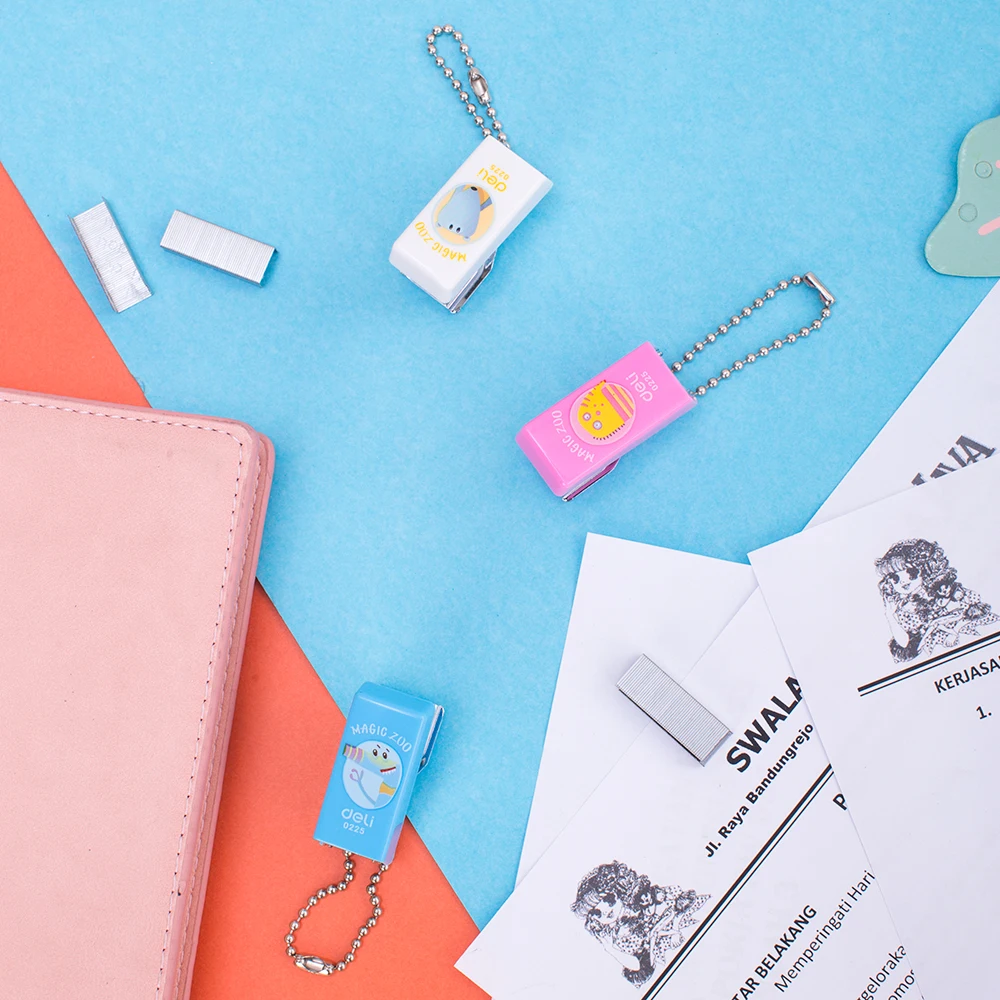 DELI Mini Stapler 10 # deli 0225 1 Set with staples Cartoon student cute stapler stationery office supply School accessories
DELI Mini Stapler 10 # deli 0225 1 Set with staples Cartoon student cute stapler stationery office supply School accessories