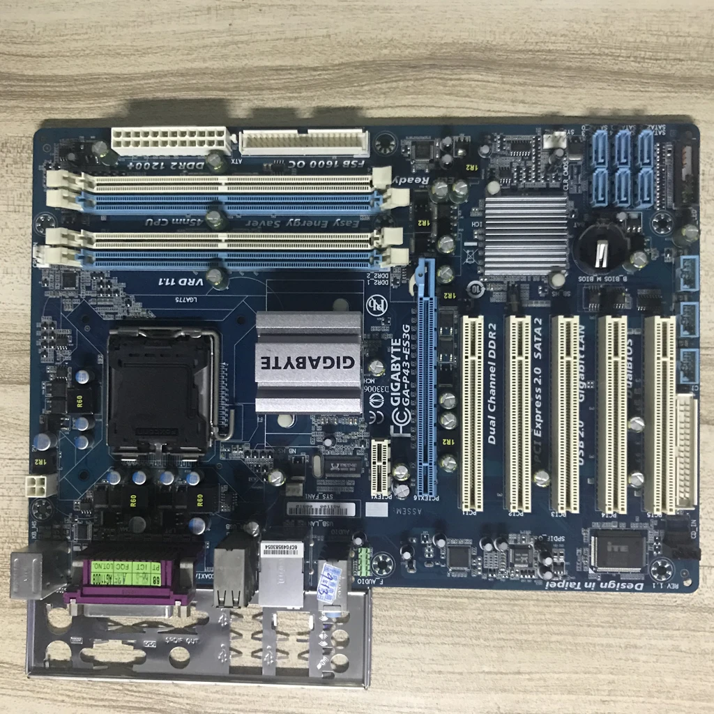 Материнская плата LGA775 для Intel DDR2, Gigabyte GA-P43-ES3G, 100% оригинальная, USB2.0 16G P43 P43-ES3G, для настольных ПК, системная плата, б/у
Материнская плата LGA775 для Intel DDR2, Gigabyte GA-P43-ES3G, 100% оригинальная, USB2.0 16G P43 P43-ES3G, для настольных ПК, системная плата, б/у