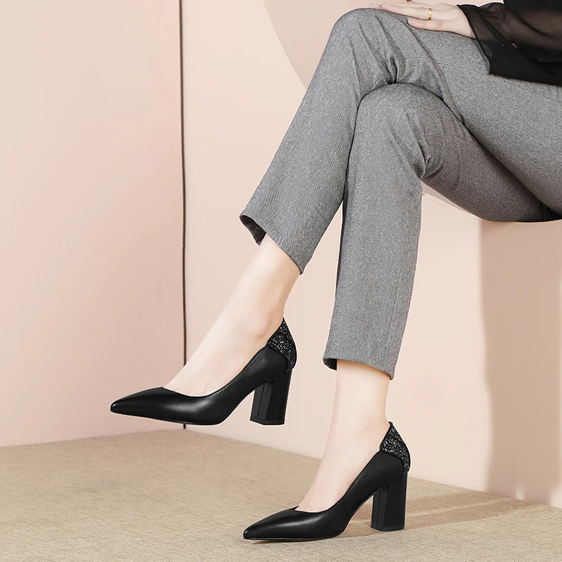 ISNOM Leather Pumps Women Pointed Toe Footwear Fashion Thick High Heels Shoes Female Shallow Bling Shoes Woman Spring 2019 New
ISNOM Leather Pumps Women Pointed Toe Footwear Fashion Thick High Heels Shoes Female Shallow Bling Shoes Woman Spring 2019 New