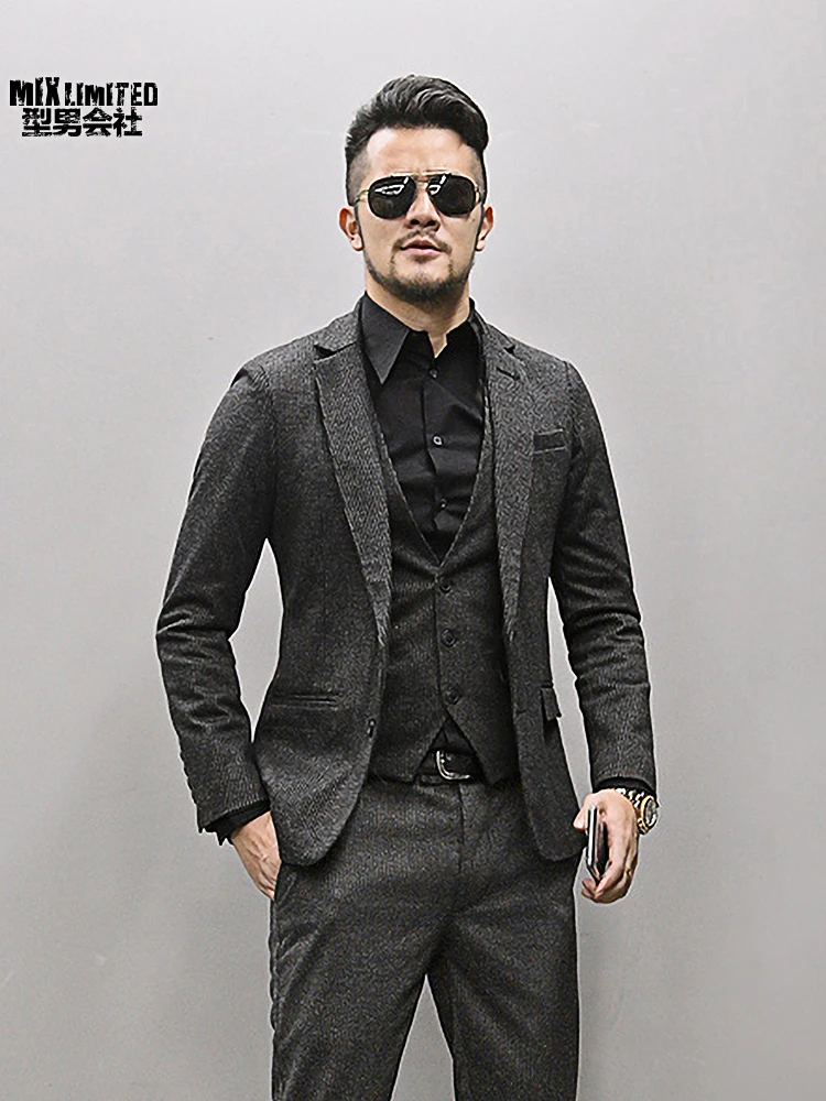 Autumn Winter New Woolen Slim Casual Men Black Striped Suit Business Gentleman British Style Brand Suit for Men Wedding Blazer
Autumn Winter New Woolen Slim Casual Men Black Striped Suit Business Gentleman British Style Brand Suit for Men Wedding Blazer