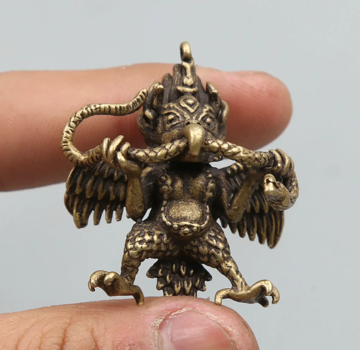 40MM/1.6"collect Curio Rare China Fengshui Bronze Exquisite Protector Deity Redpoll Winged Garuda Bird Eagle Buddha Pendant 17g
40MM/1.6"collect Curio Rare China Fengshui Bronze Exquisite Protector Deity Redpoll Winged Garuda Bird Eagle Buddha Pendant 17g