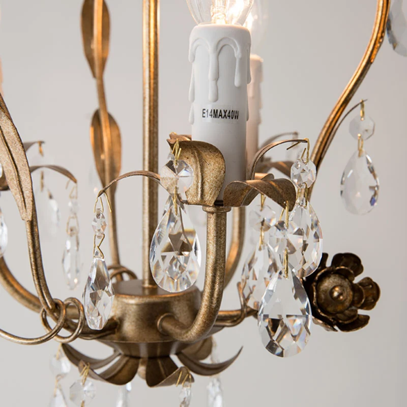 European classical golden paint iron flower LED chandelier American retro three-head K9 crystal corridor decoration E14 lighting
European classical golden paint iron flower LED chandelier American retro three-head K9 crystal corridor decoration E14 lighting