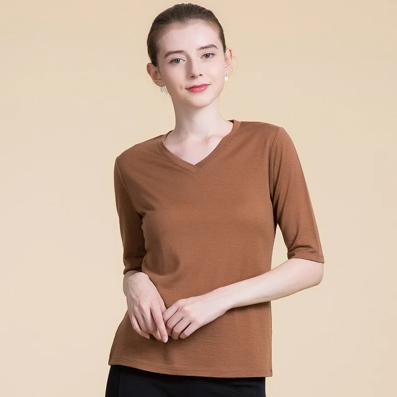 100% Pure Woolen Sweater, Female V Collar, Middle Sleeve Knitted t-shirt, Korean Jacket, Short Sweater, New Winter Coat.
100% Pure Woolen Sweater, Female V Collar, Middle Sleeve Knitted t-shirt, Korean Jacket, Short Sweater, New Winter Coat.
