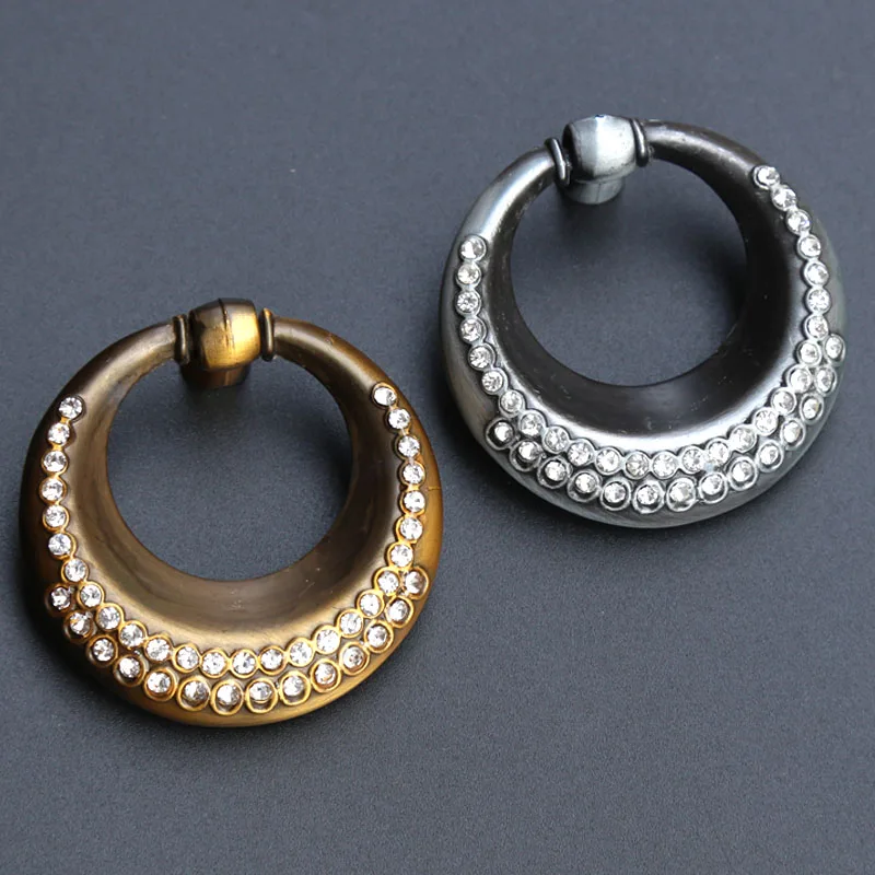 Retro fashion rhinestone drop rings drawer tv cabinet knobs pulls antique iron bronze kitchen cabinet cupboard door pulls handle
Retro fashion rhinestone drop rings drawer tv cabinet knobs pulls antique iron bronze kitchen cabinet cupboard door pulls handle