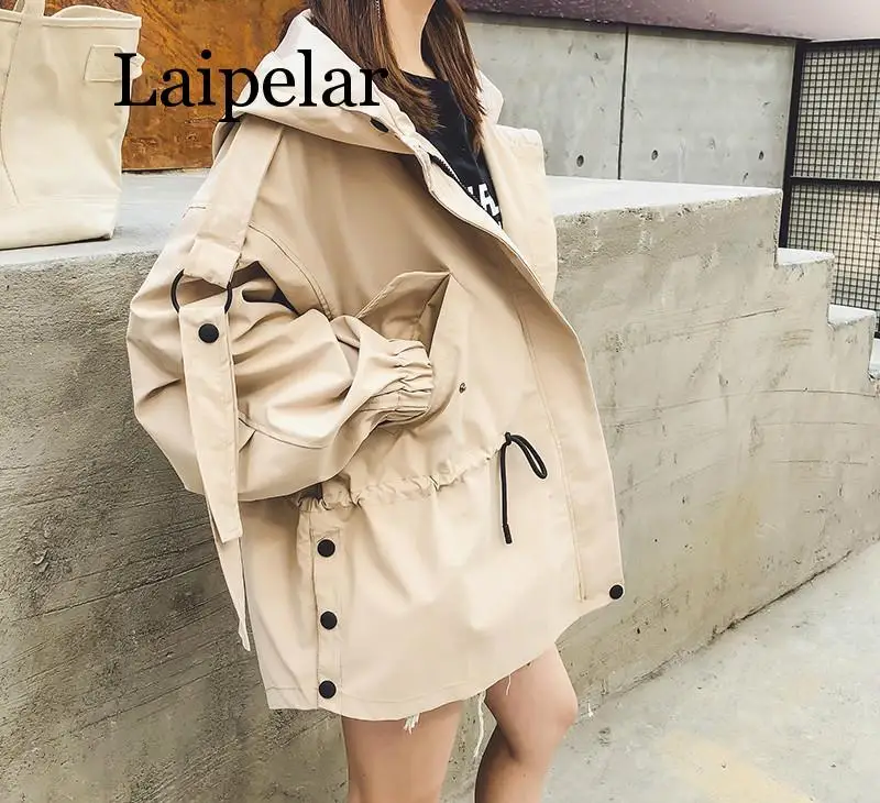 Laipelar 2019 spring Autumn Casual Trench coat for women Pleated Zipper Hooded Short Windbreaker Female Loose Plus size coat
Laipelar 2019 spring Autumn Casual Trench coat for women Pleated Zipper Hooded Short Windbreaker Female Loose Plus size coat
