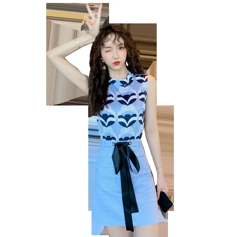 Korean Style Blue Casual Elegant 2 Piece Set Print Sleeveless Blouse and Mini Skirt with Bow & Pocket Streetwear Two Piece Set
Korean Style Blue Casual Elegant 2 Piece Set Print Sleeveless Blouse and Mini Skirt with Bow & Pocket Streetwear Two Piece Set
