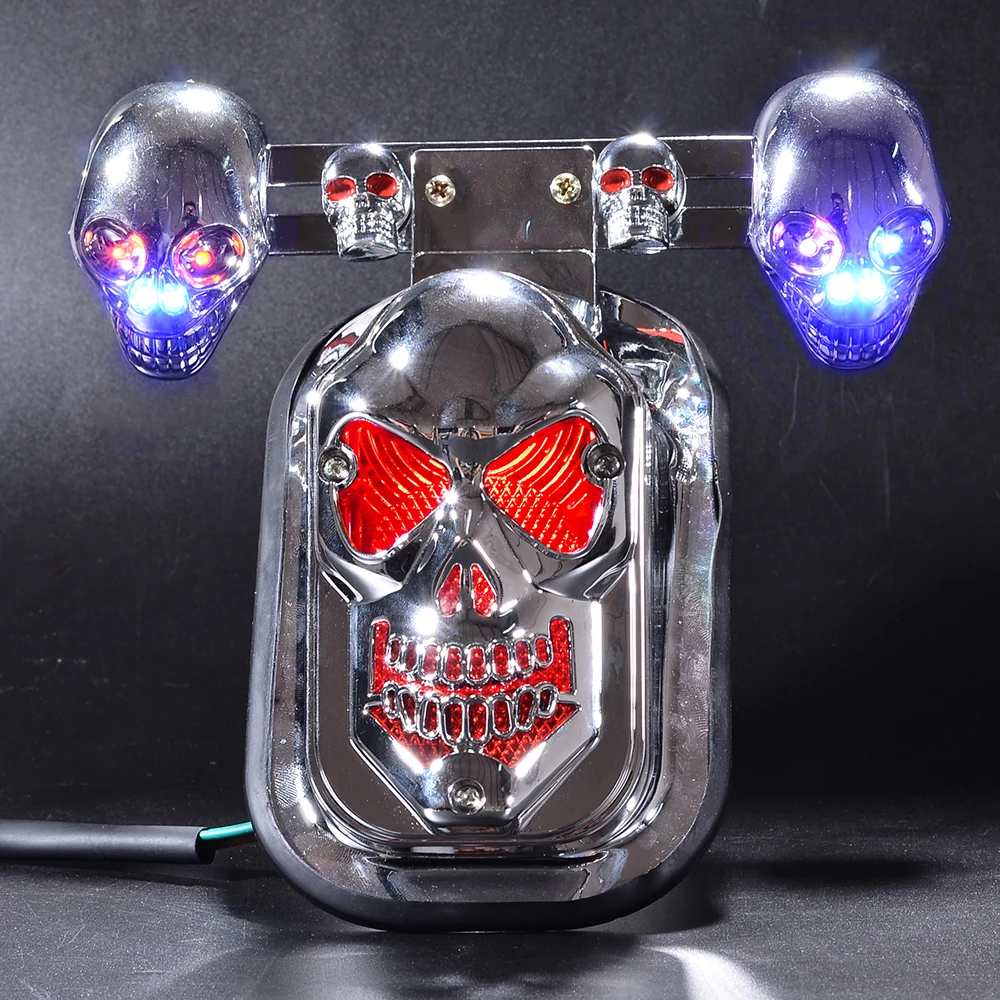 High Quality New 1PC 12V 5W Motorcycle Skull Turn Signal Rear Brake Tail Light Motorcycle taillight Red and Blue Color Light
High Quality New 1PC 12V 5W Motorcycle Skull Turn Signal Rear Brake Tail Light Motorcycle taillight Red and Blue Color Light