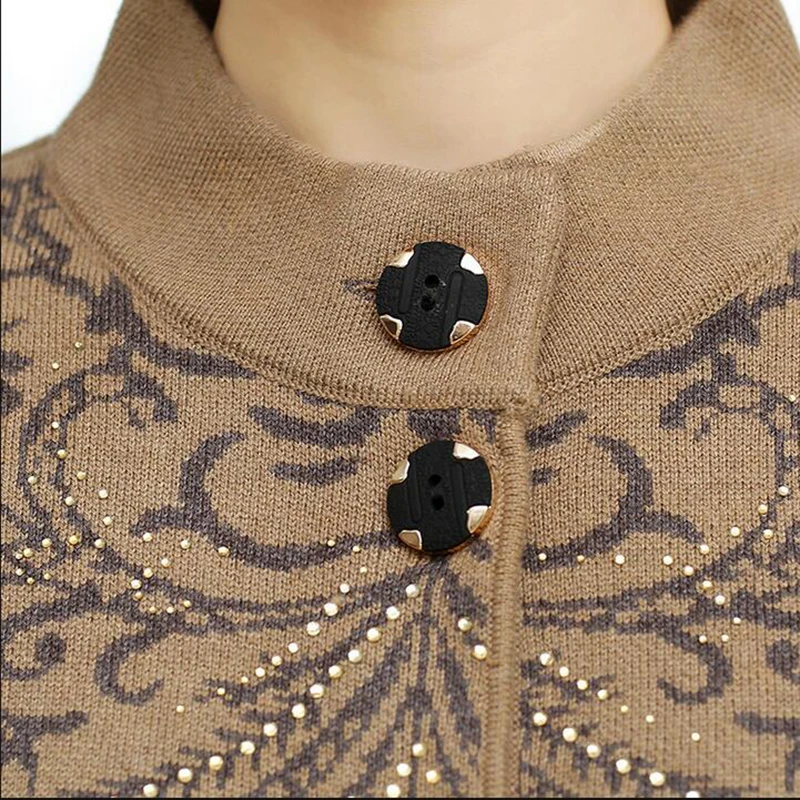 Nice New Autumn Women Thickening Sweater Outerwear Mother Fifth Sleeve Cardigan Plus Size Single-breasted Women Jackets LU254 
Nice New Autumn Women Thickening Sweater Outerwear Mother Fifth Sleeve Cardigan Plus Size Single-breasted Women Jackets LU254