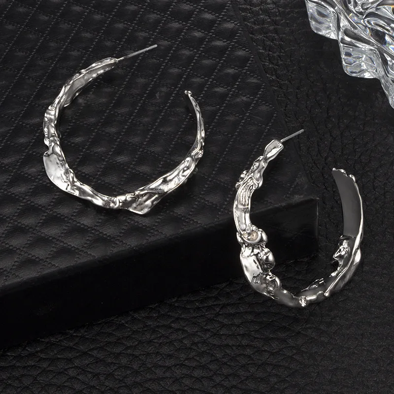 Naomy&ZP Metal Earrings For Women Big Statement Bohemian Boho Drop Earrings Hanging Dangle Earrings Fashion Jewelry Accessories
Naomy&ZP Metal Earrings For Women Big Statement Bohemian Boho Drop Earrings Hanging Dangle Earrings Fashion Jewelry Accessories