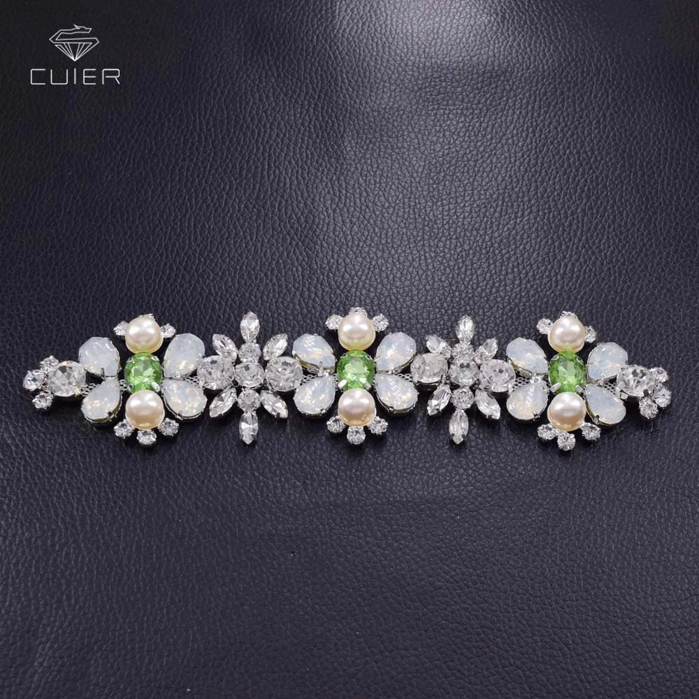 30pcs/lot Handmade pearl sewing bridal sash crystal silver opal rhinestone appliques for wedding dresses belt DIY HD-107
30pcs/lot Handmade pearl sewing bridal sash crystal silver opal rhinestone appliques for wedding dresses belt DIY HD-107