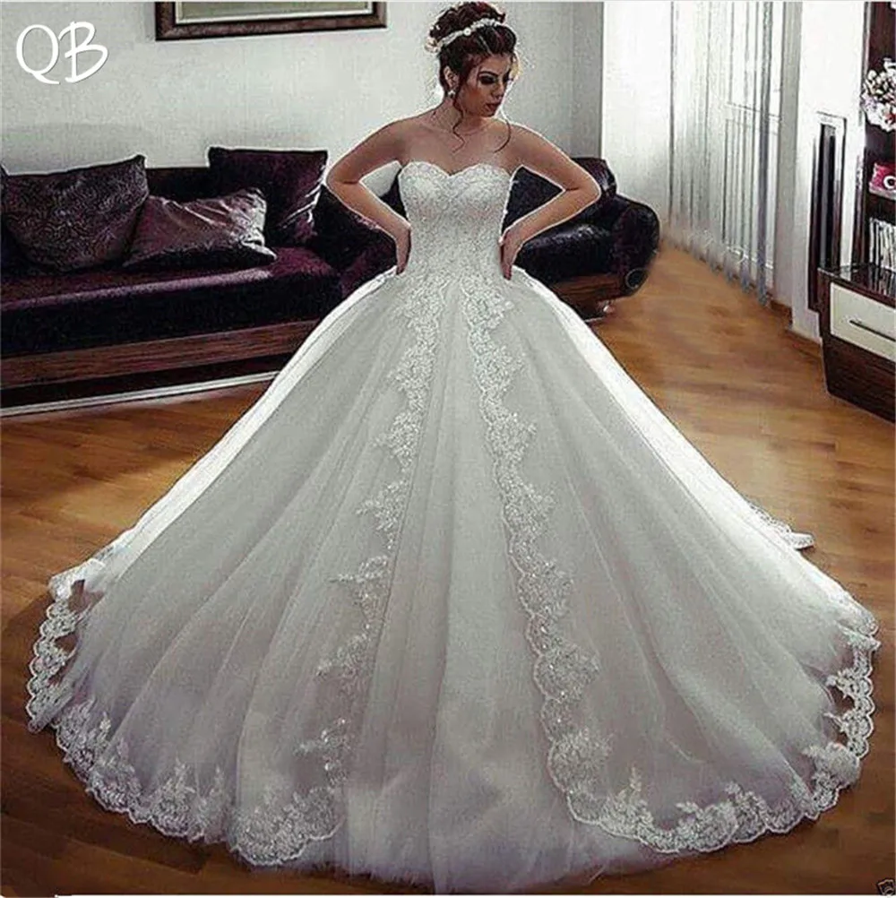 Custom Made Wedding Dresses Princess Strapless Fluffy Tulle Lace Beading Vintage Luxury Wedding Gowns Plus Size ZD80
Custom Made Wedding Dresses Princess Strapless Fluffy Tulle Lace Beading Vintage Luxury Wedding Gowns Plus Size ZD80
