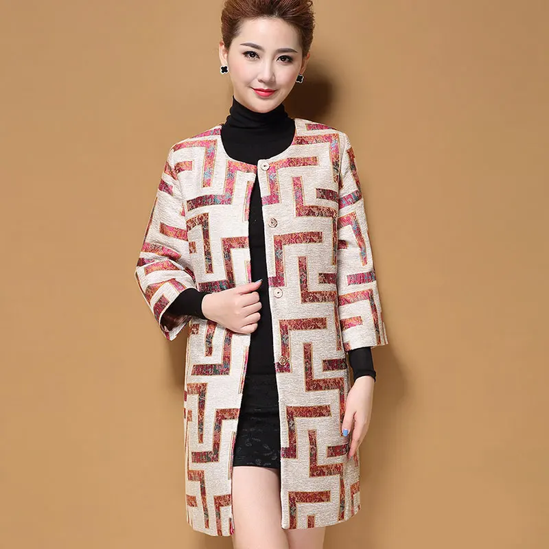 Plus Size M-5XL Chinese Retro Embroidery Winter Trench Coat Women Wool Long Coat Print Outwear Coat Female Trench Coat For Women
Plus Size M-5XL Chinese Retro Embroidery Winter Trench Coat Women Wool Long Coat Print Outwear Coat Female Trench Coat For Women