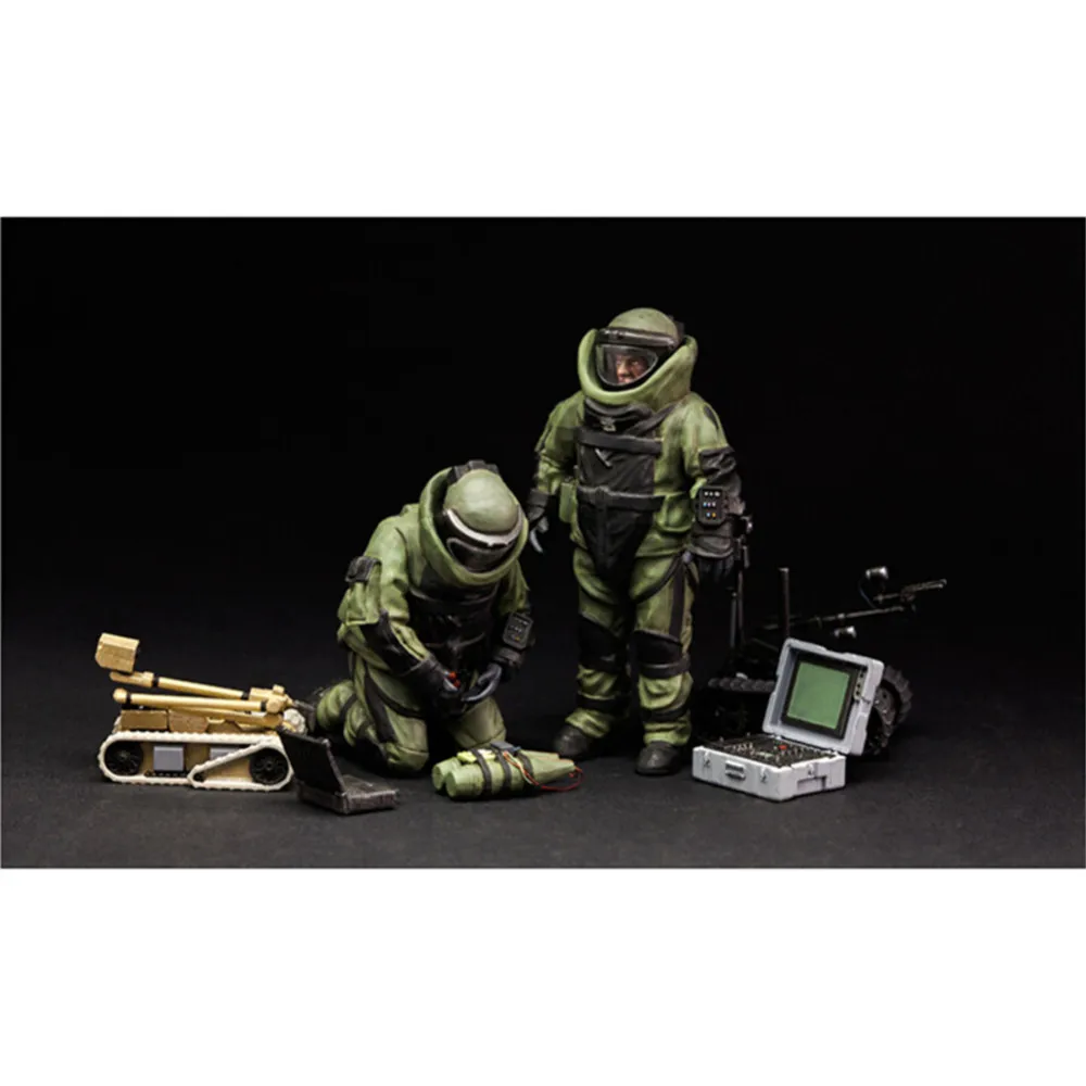 OHS Meng HS003 1/35 US Explosive Ordnance Disposal Specialists & Robot Miniatures Assembly figures Model Building Kits oh
OHS Meng HS003 1/35 US Explosive Ordnance Disposal Specialists & Robot Miniatures Assembly figures Model Building Kits oh