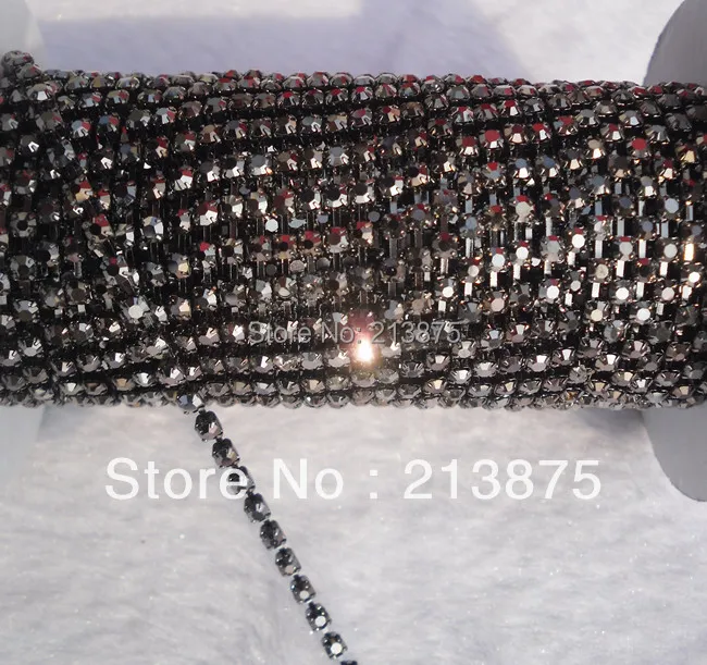 Free shipping 10 Yard Black crystal glass rhinestone 3mm close gun black chain trims Wedding dresses SS12
Free shipping 10 Yard Black crystal glass rhinestone 3mm close gun black chain trims Wedding dresses SS12