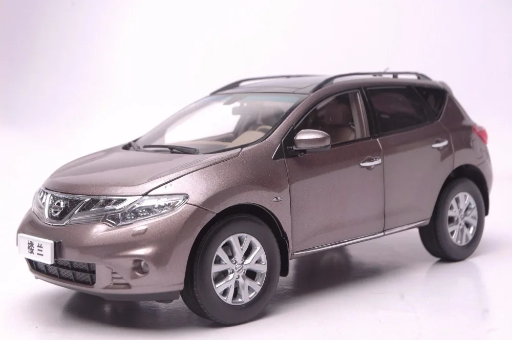 Модель литая в масштабе 1:18 для Nissan Murano 2011, коричневый внедорожник, игрушечный автомобиль из сплава, миниатюрный коллекционный подарок
Модель литая в масштабе 1:18 для Nissan Murano 2011, коричневый внедорожник, игрушечный автомобиль из сплава, миниатюрный коллекционный подарок