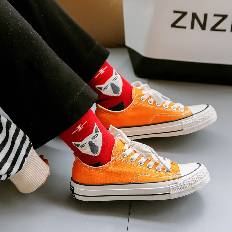 2020 new classic canvas shoes Korean Harajuku flat low to help students casual shoes wear non-slip comfort women's single shoes
2020 new classic canvas shoes Korean Harajuku flat low to help students casual shoes wear non-slip comfort women's single shoes