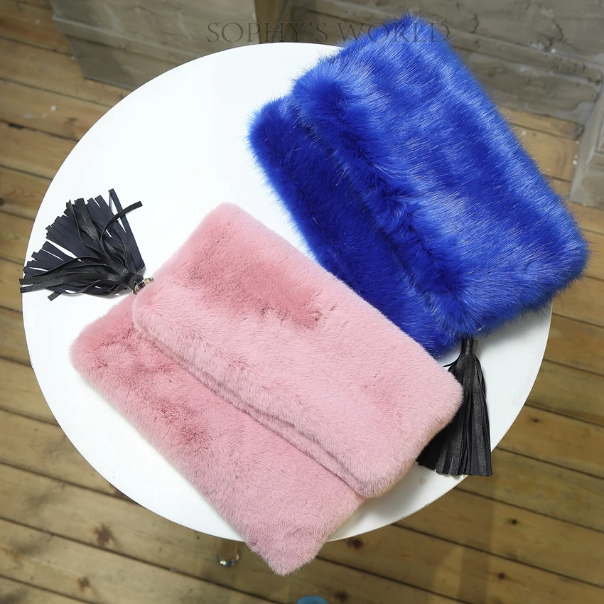 Luxury Designer Women Clutch Bags And Purse Imitate Rabbit Fur Women Handbags Tassels Causal Clutches Evening Bag Female Gift
Luxury Designer Women Clutch Bags And Purse Imitate Rabbit Fur Women Handbags Tassels Causal Clutches Evening Bag Female Gift